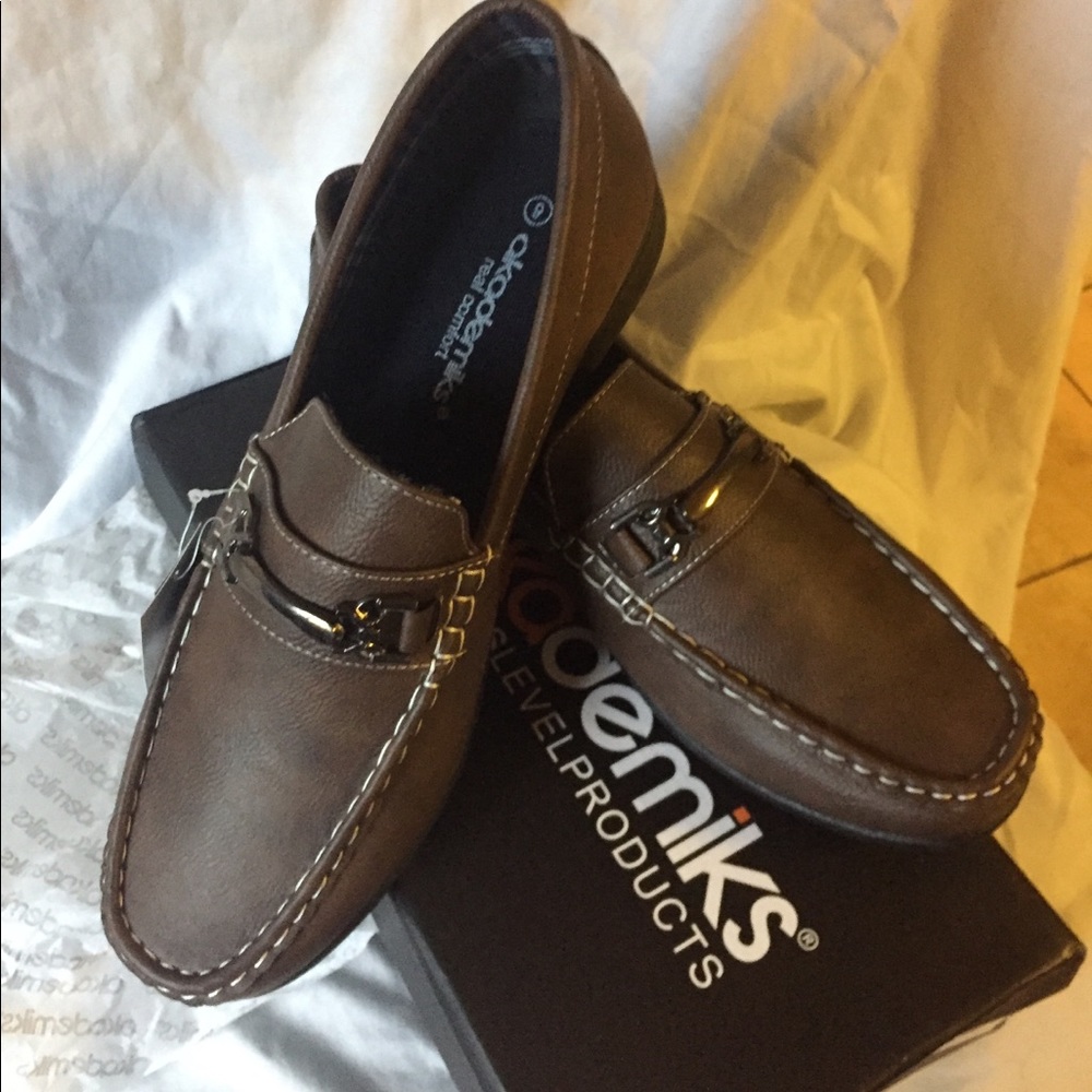 Men’s Akademiks Slip-on Smooth Loafers size 9